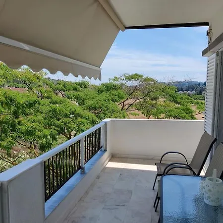Apartment Birdsong